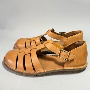 CLARKS Blake Moss Classic Tan Leather Fisherman Sandals